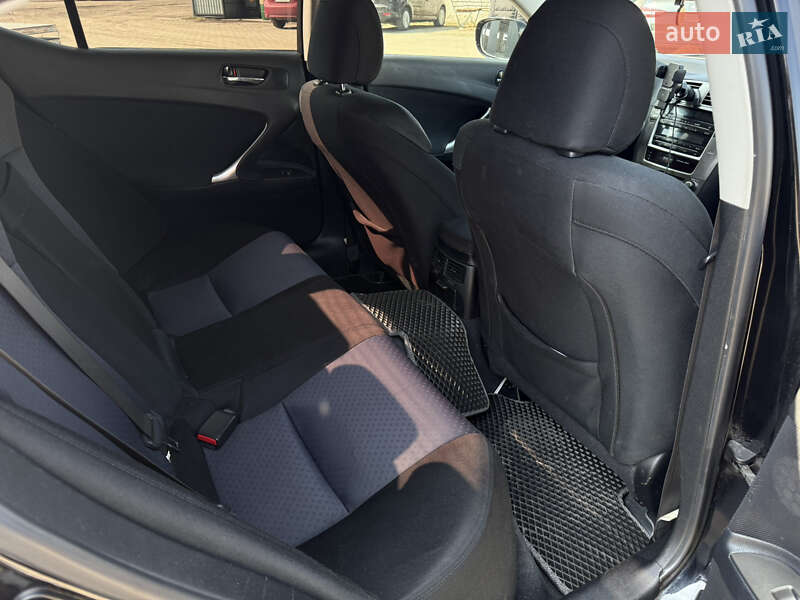 Седан Lexus IS 2008 в Луцьку