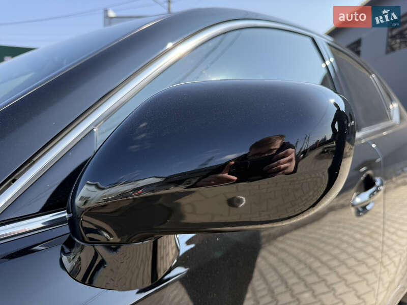 Седан Lexus IS 2008 в Луцьку