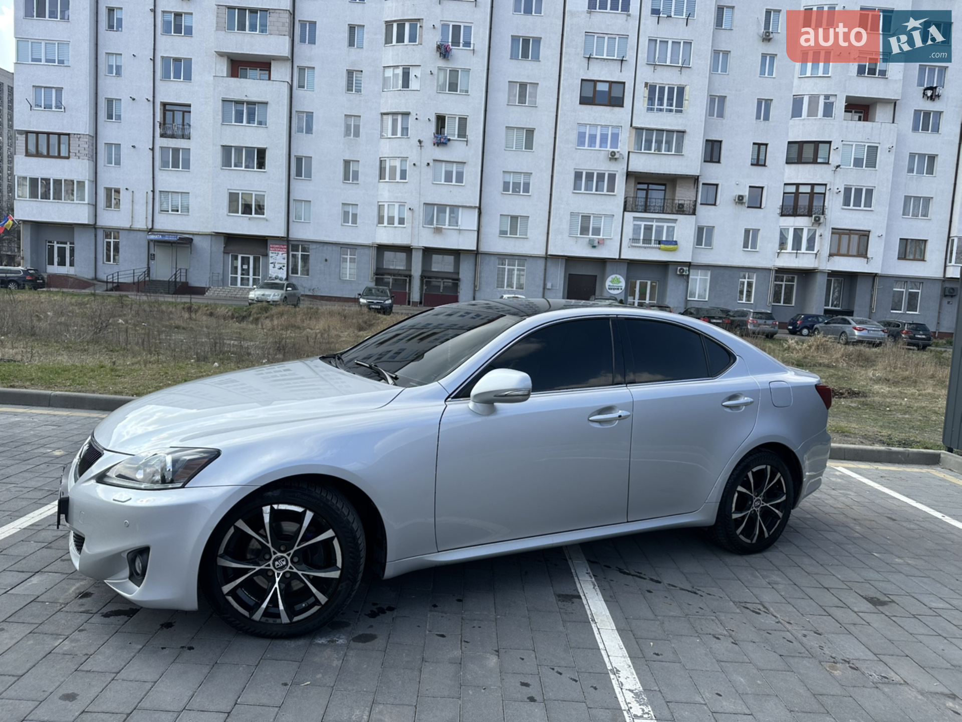 2010 Lexus IS - мініатюра 4