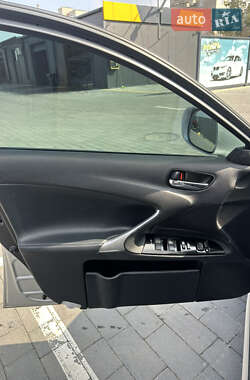 Седан Lexus IS 2010 в 