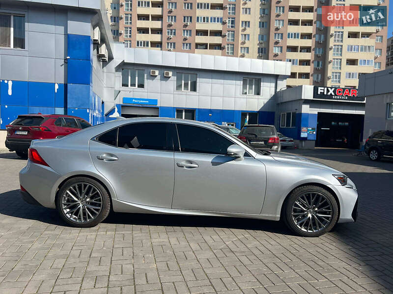 Седан Lexus IS 2017 в Одессе
