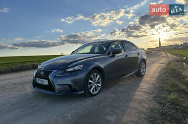 Седан Lexus IS 2014 в 