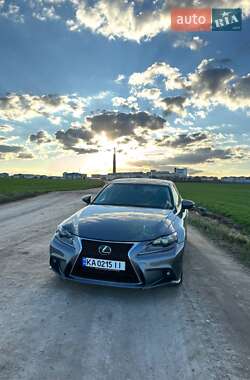 Седан Lexus IS 2014 в 