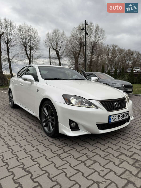 Седан Lexus IS 2012 в Киеве