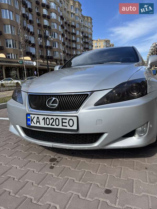 Седан Lexus IS 2007 в Києві