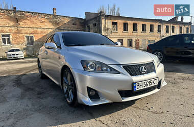 Седан Lexus IS 2012 в 