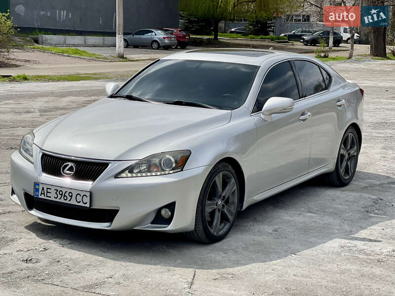 Седан Lexus IS 2011 в 