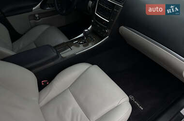 Седан Lexus IS 2011 в 