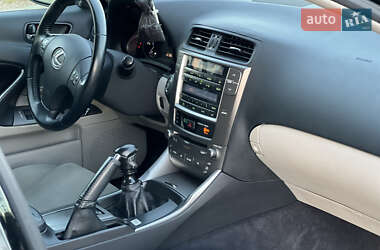 Седан Lexus IS 2009 в 