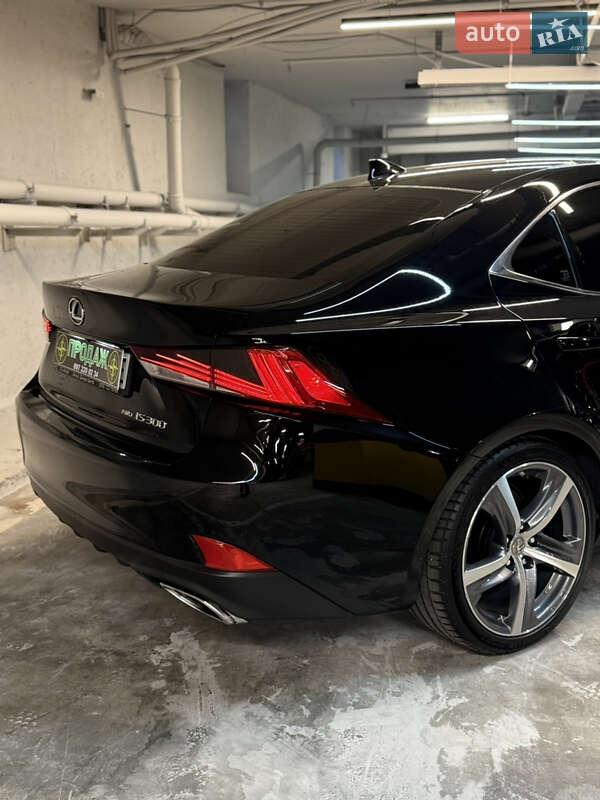 Седан Lexus IS 2016 в Днепре