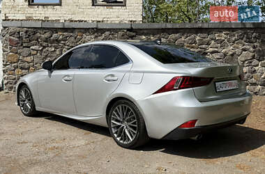 Седан Lexus IS 2014 в 