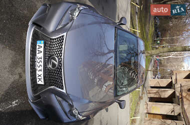 Седан Lexus IS 2015 в 