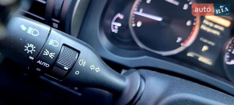 Седан Lexus IS 2017 в Одессе