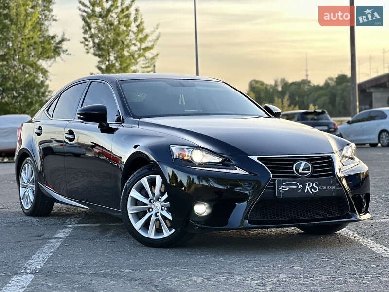 Lexus IS 2016