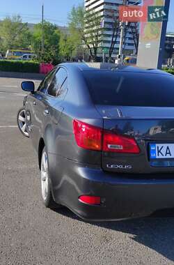 Седан Lexus IS 2008 в 