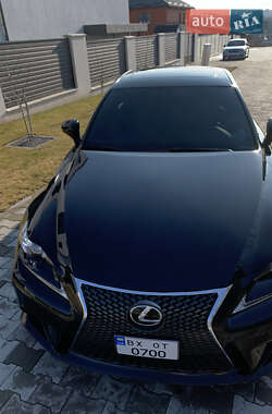 Седан Lexus IS 2016 в Хмельницькому