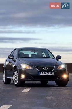 Седан Lexus IS 2007 в Умани
