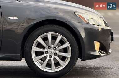 Седан Lexus IS 2007 в 