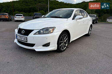 Седан Lexus IS 2010 в Обухове