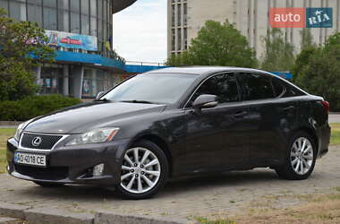 Седан Lexus IS 2010 в 
