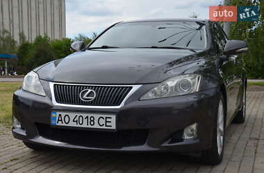 Седан Lexus IS 2010 в 