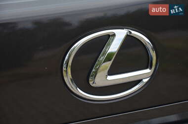 Седан Lexus IS 2010 в 