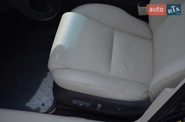 Седан Lexus IS 2010 в 
