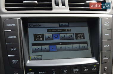 Седан Lexus IS 2010 в 