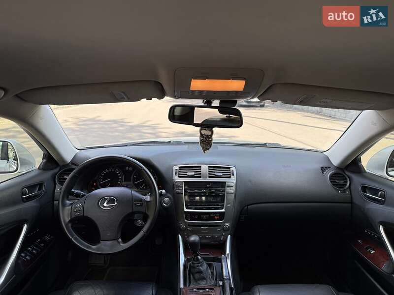 Седан Lexus IS 2007 в Кам'янському