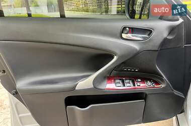 Седан Lexus IS 2008 в 