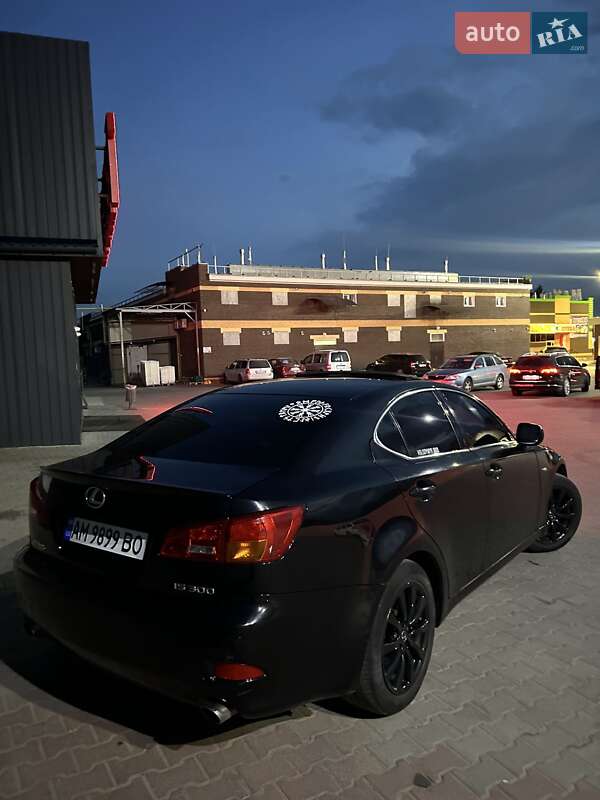 Lexus IS 2007