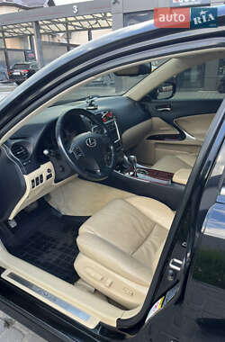 Седан Lexus IS 2006 в 
