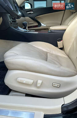 Седан Lexus IS 2006 в 
