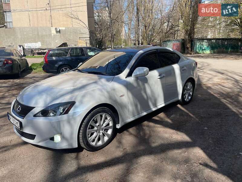 Седан Lexus IS 2008 в 