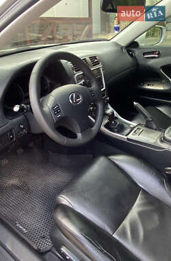 Седан Lexus IS 2006 в 