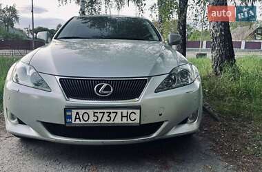 Седан Lexus IS 2005 в Коростене