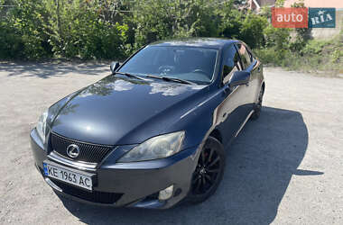 Седан Lexus IS 2005 в 
