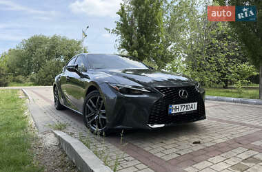 Седан Lexus IS 2021 в Измаиле