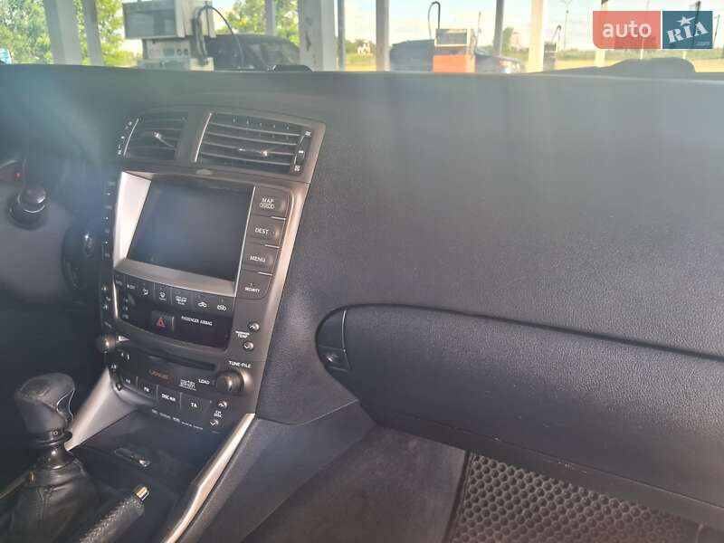 Седан Lexus IS 2006 в Дніпрі