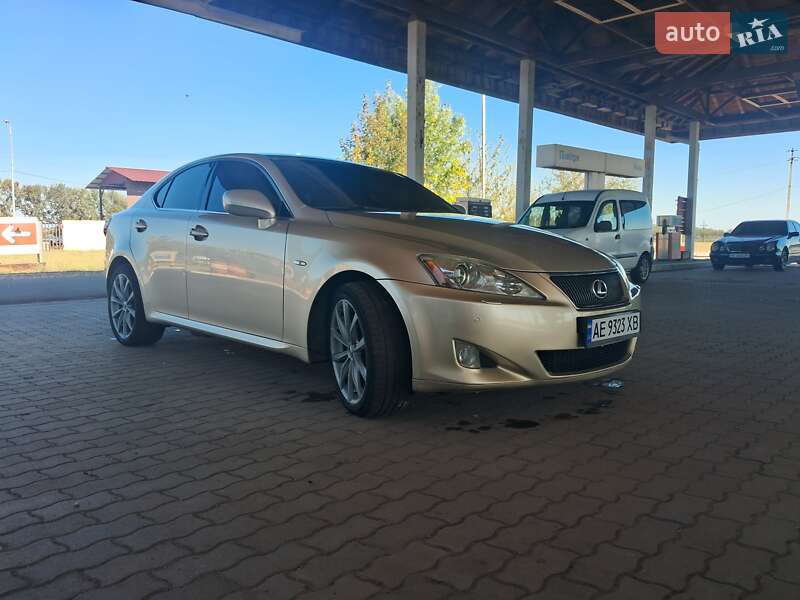 Седан Lexus IS 2006 в Дніпрі