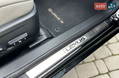 Седан Lexus IS 2013 в 