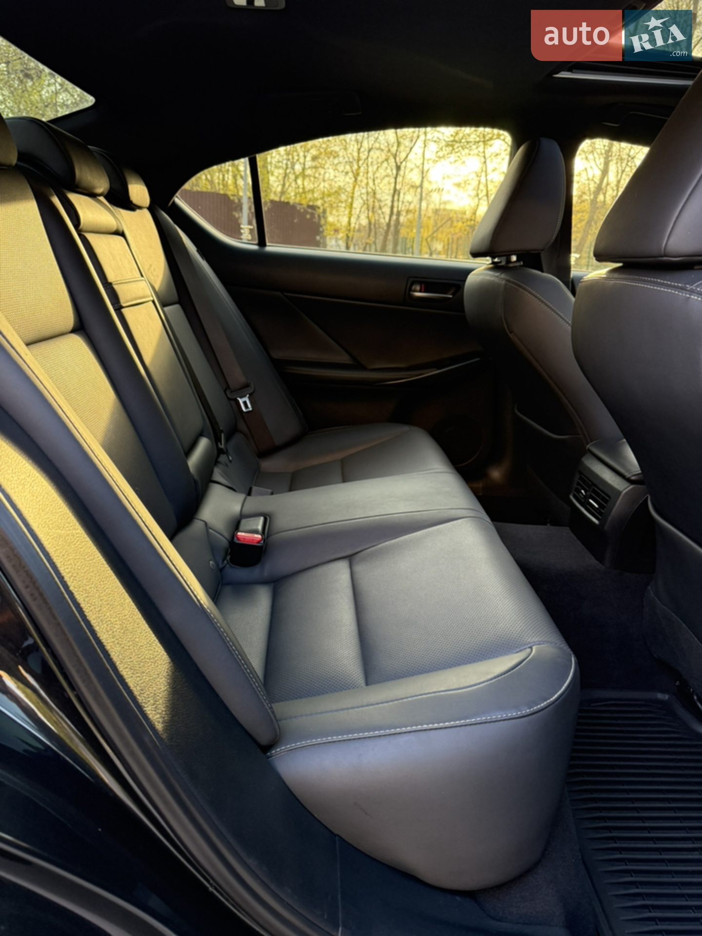 2021 Lexus IS - мініатюра 14