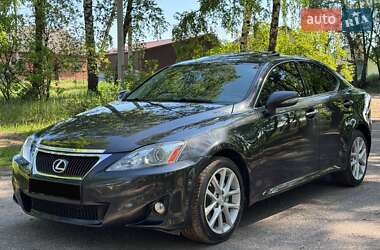 Седан Lexus IS 2012 в 