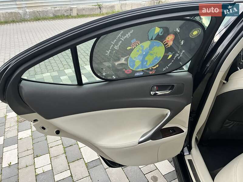 Седан Lexus IS 2011 в Хмельницком