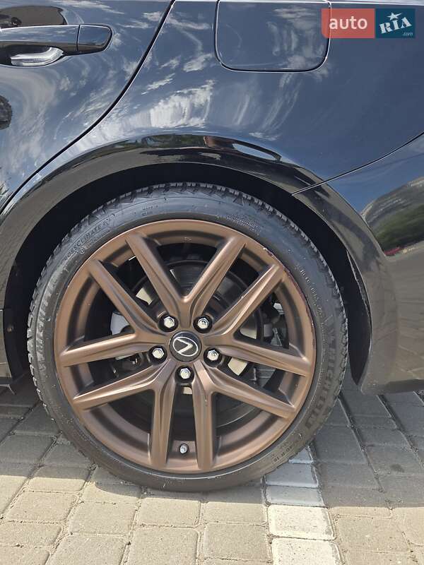Седан Lexus IS 2013 в Киеве фото 6 Седан Lexus IS 2013 в Киеве