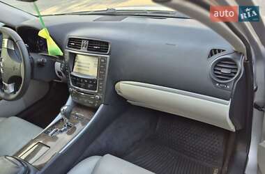Седан Lexus IS 2010 в 