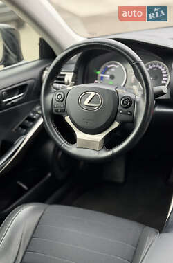 Седан Lexus IS 2014 в 