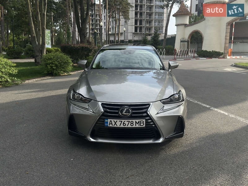 Седан Lexus IS 2017 в Харкові