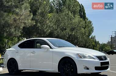 Седан Lexus IS 2010 в 