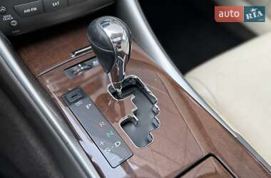 Седан Lexus IS 2010 в 